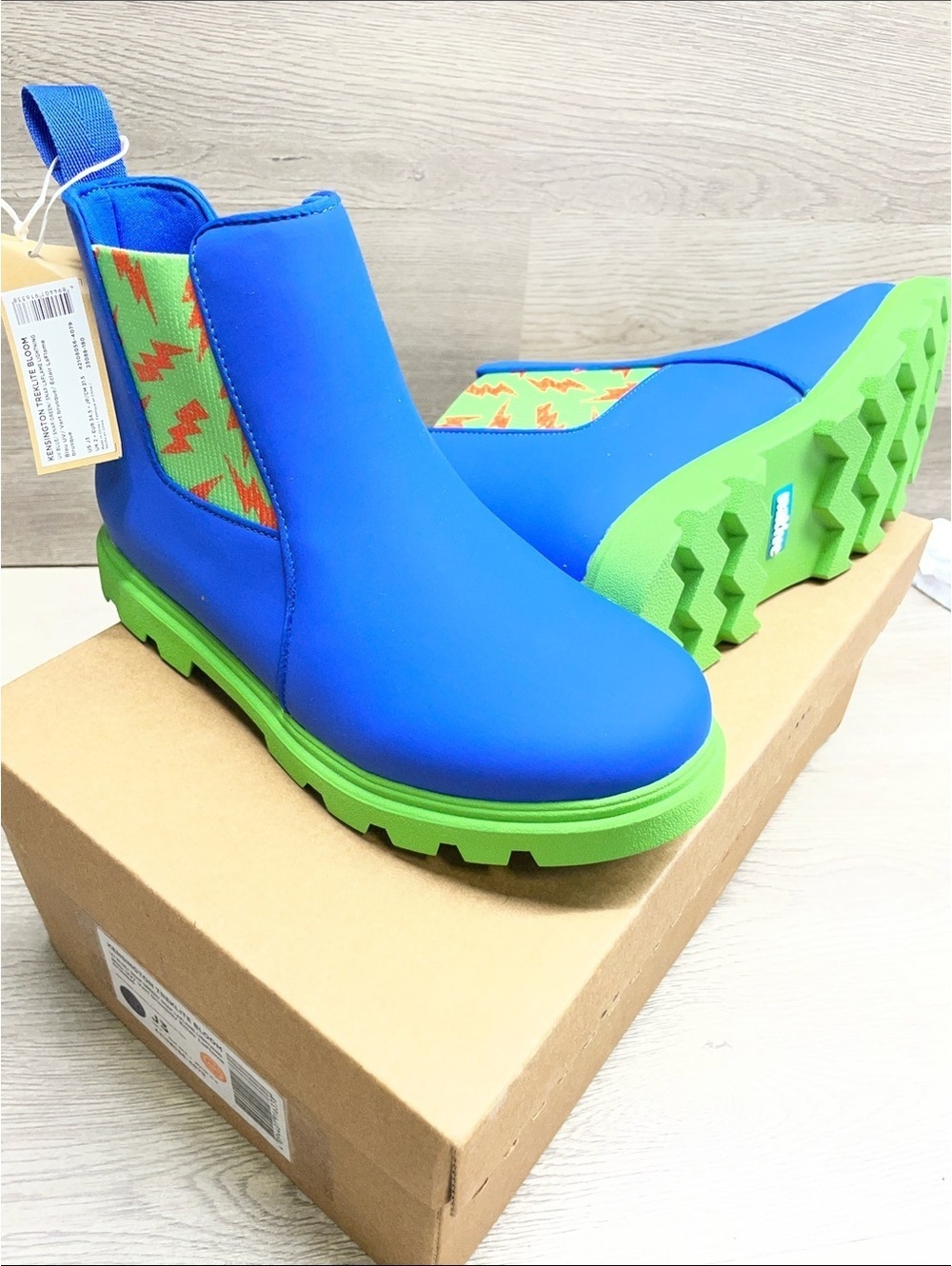 Native Shoes Bright Blue Chelsea Rain Boots with Lime Green Soles #325